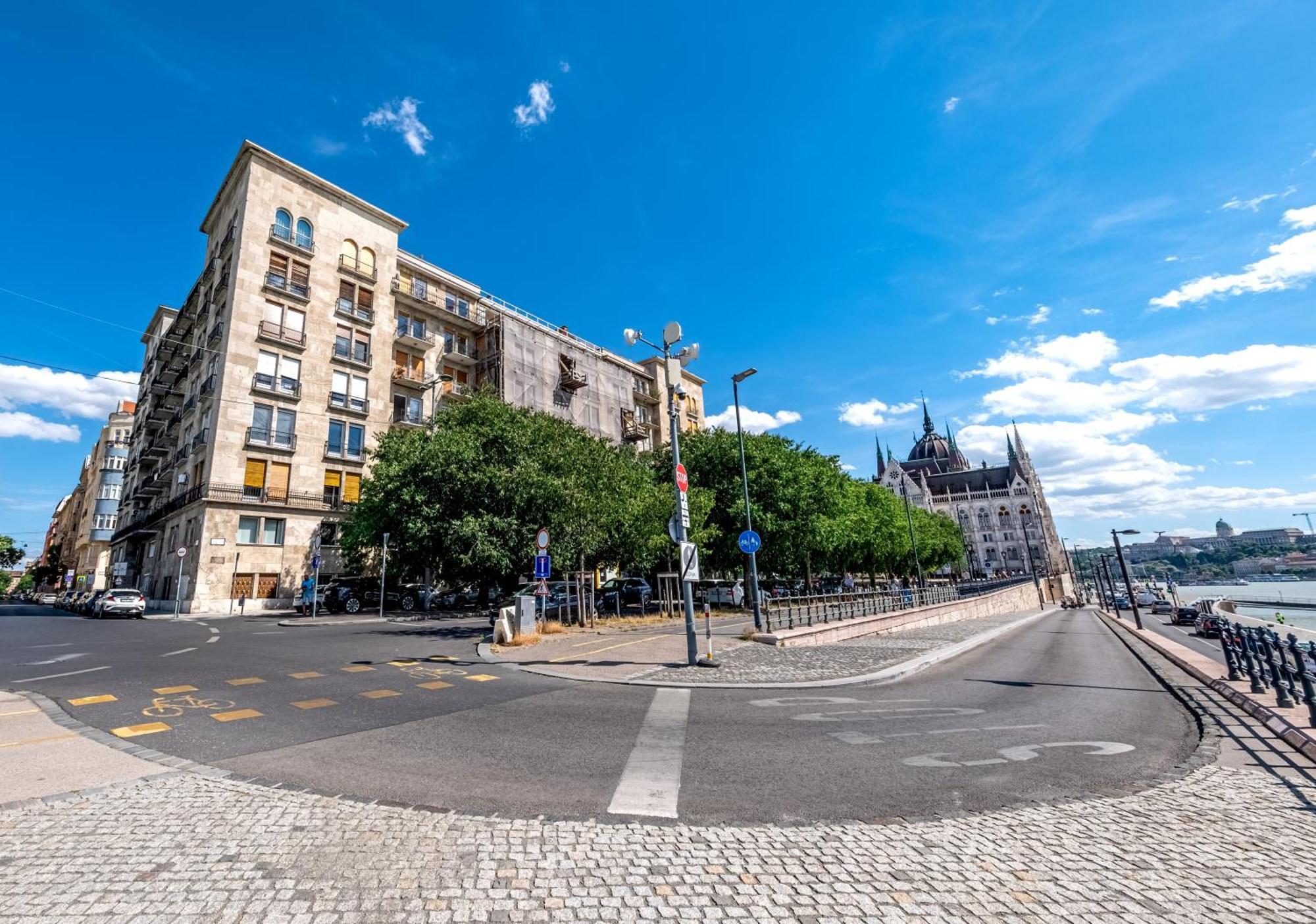 Cosy Parliament Apartment Budapest Luaran gambar